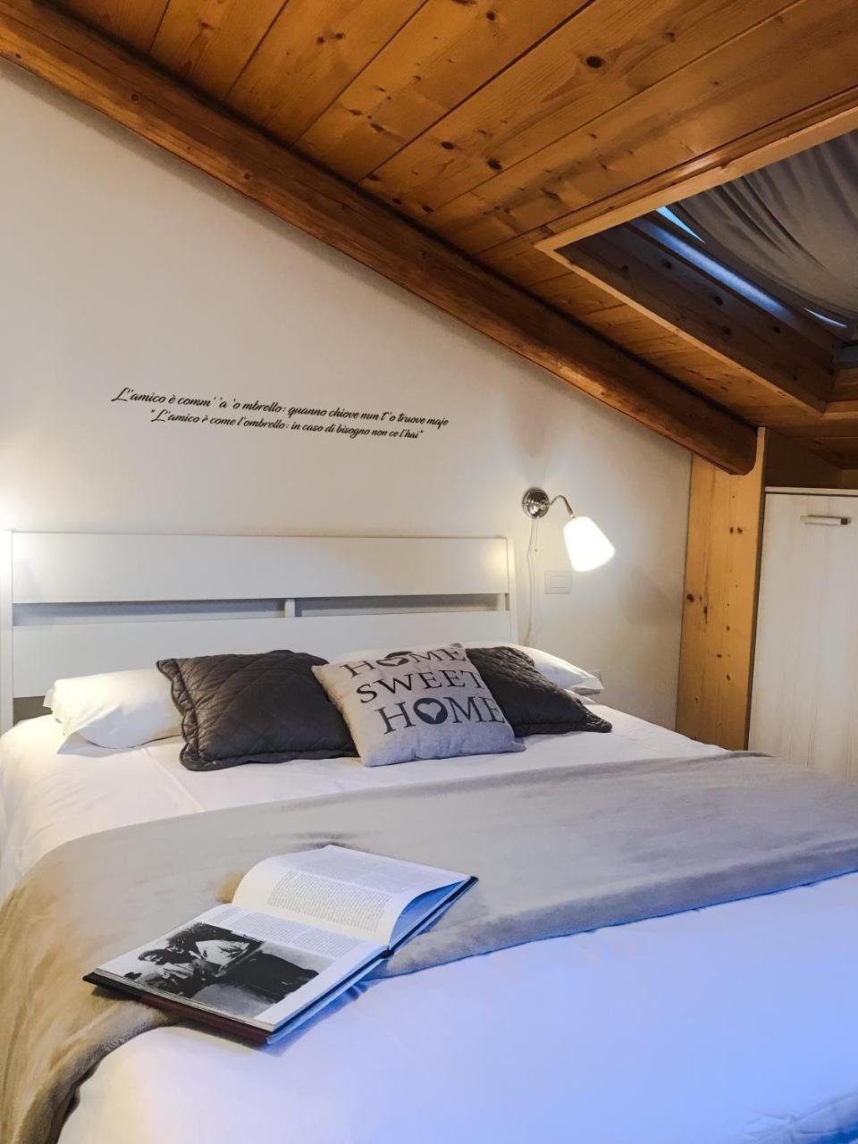 Na Bona Nuttata Bed and Breakfast Napoli Eksteriør billede